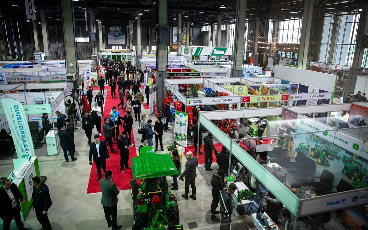Ana salon: fuar ve toplantı bölgeleri